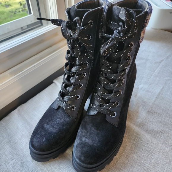 NWOT Veronica Beard Westport Water Resistant Black Suede Boots - Size 10 - Picture 2 of 14